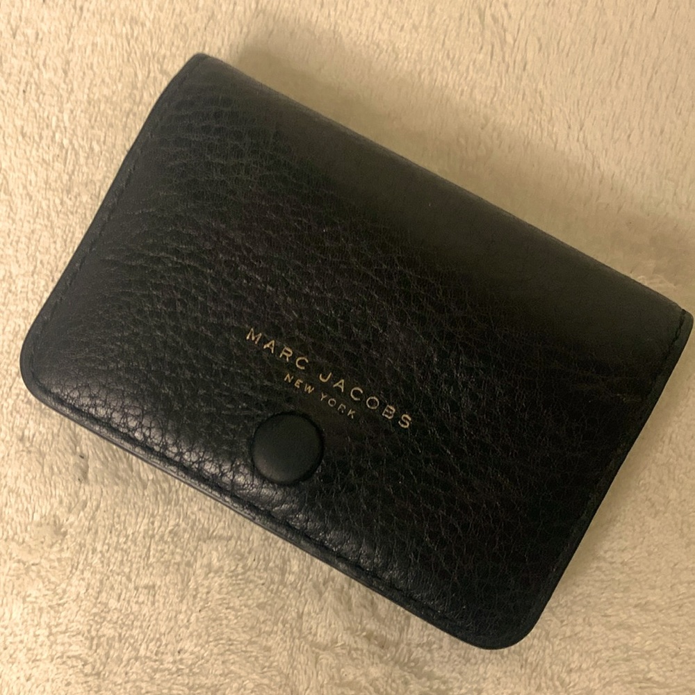 Marc Jacobs black leather wallet with snap closure and back pocket